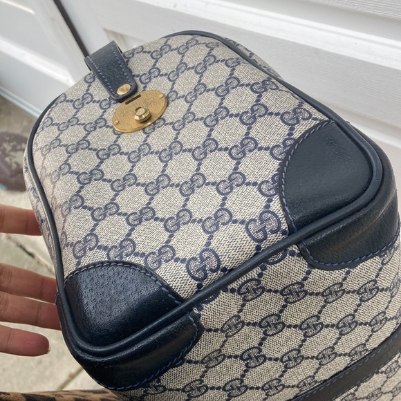 Gucci Travel Bag - Picture 8 of 17